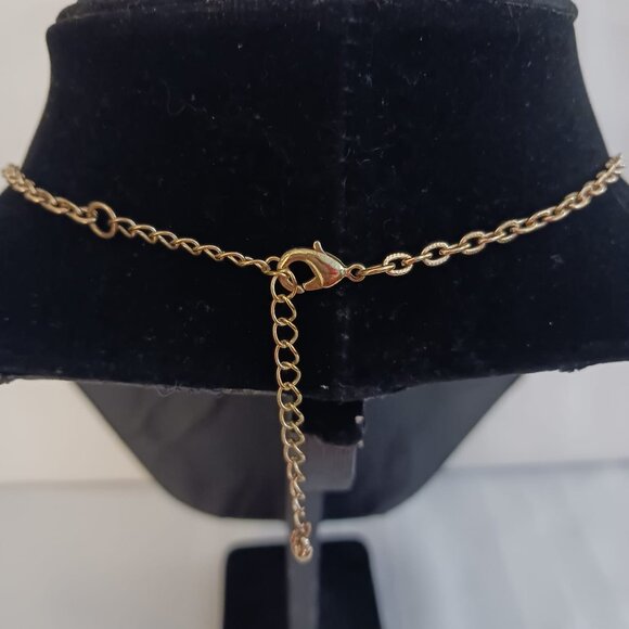 Gold Tone Necklace, Brooch and Earrings Set - Picture 5 of 10